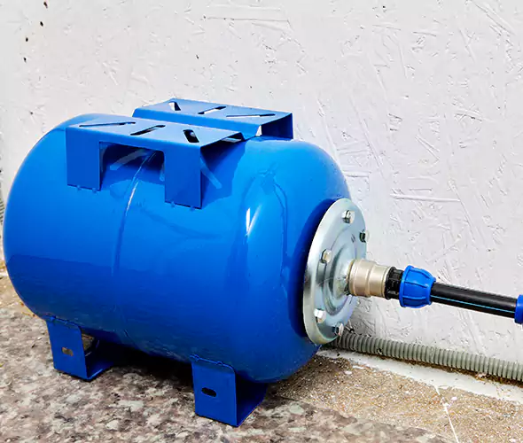 Expert Plumber for Well Pressure Tank Replacement in Tukwila, WA: Schedule Affordable Tank Replacement Services with Us